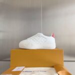 LV Takashi Sneaker ( حذاء لوي تاكاشي سنيكرز) - Image 7