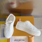 LV Takashi Sneaker ( حذاء لوي تاكاشي سنيكرز) - Image 9