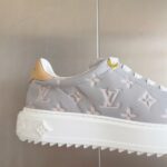 LV Takashi Sneaker ( حذاء لوي تاكاشي سنيكرز) - Image 8