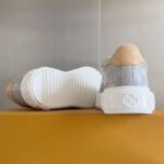 LV Takashi Sneaker ( حذاء لوي تاكاشي سنيكرز) - Image 9