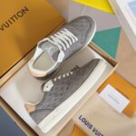 LV Runner Tatic Sneaker  (حذاء لوي رانر تاتيك سنيكرز) - Image 5