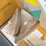 LV Runner Tatic Sneaker  (حذاء لوي رانر تاتيك سنيكرز) - Image 8