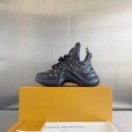 LV Archlight Sneaker (حذاء لوي أرشلايت سنيكرز) - Image 6