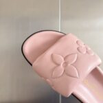 LV Flat Comfort Mule ( حذاء “لوي مسطح مريح ميوول ) - Image 6