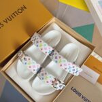 LV Flat Comfort Mule ( حذاء “لوي مسطح مريح ميوول ) - Image 6