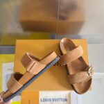 LV Flat Comfort Mule ( حذاء “لوي مسطح مريح ميوول ) - Image 7