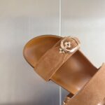 LV Flat Comfort Mule ( حذاء “لوي مسطح مريح ميوول ) - Image 8