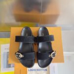 LV Flat Comfort Mule ( حذاء “لوي مسطح مريح ميوول ) - Image 9