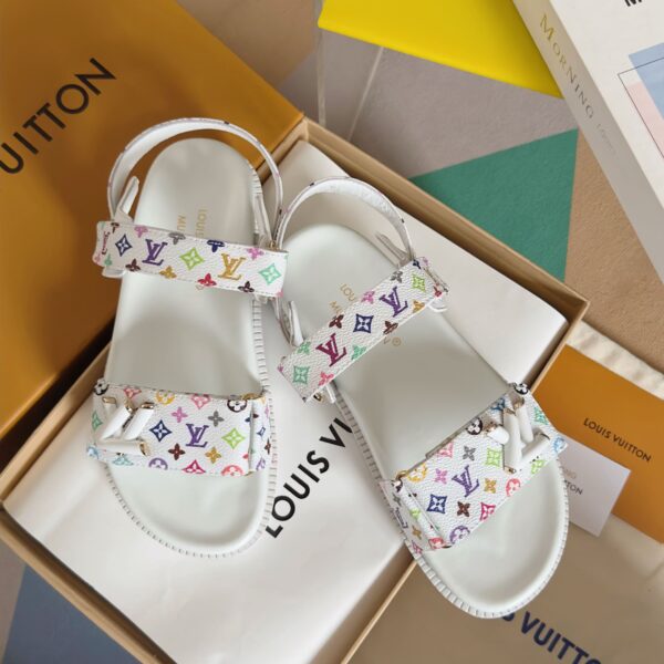 LV Flat Comfort Mule ( حذاء “لوي مسطح مريح ميوول )
