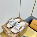 LV Comfort Slipper ( حذاء “لوي كومفورت سليبر) - Image 3