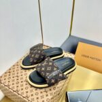 LV Comfort Slipper ( حذاء “لوي كومفورت سليبر) - Image 6