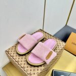LV Comfort Slipper ( حذاء “لوي كومفورت سليبر) - Image 4
