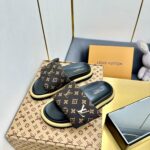 LV Comfort Slipper ( حذاء “لوي كومفورت سليبر)