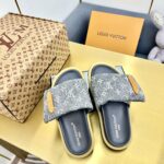 LV Comfort Slipper ( حذاء “لوي كومفورت سليبر) - Image 4