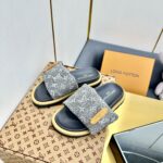LV Comfort Slipper ( حذاء “لوي كومفورت سليبر)