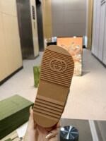 G Crystal Sandals (جی صندل بالكريستال بحرف  ) - Image 3