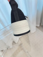 D Platform Sneakers (  دي حذاء سنيكرز بنعل سميك) - Image 5