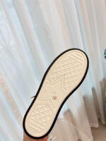 D Platform Sneakers (  دي حذاء سنيكرز بنعل سميك) - Image 7