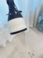 D Platform Sneakers (  دي حذاء سنيكرز بنعل سميك) - Image 3