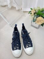 D Platform Sneakers (  دي حذاء سنيكرز بنعل سميك)