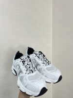 D Chrono Sneaker ( حذاء دي كرونو سنيكرز) - Image 2