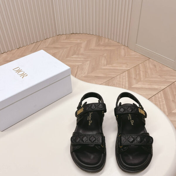 Dioract Sandal  (صندل ديور أكت)