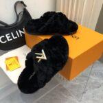 LV Fleece Slippers (حذاء لوي فليس سليبر ) - Image 6