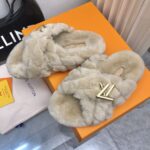 LV Fleece Slippers (حذاء لوي فليس سليبر ) - Image 2