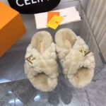 LV Fleece Slippers (حذاء لوي فليس سليبر ) - Image 6