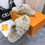 LV Fleece Slippers (حذاء لوي فليس سليبر ) - Image 8