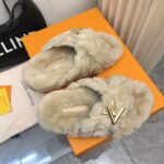 LV Fleece Slippers (حذاء لوي فليس سليبر ) - Image 9