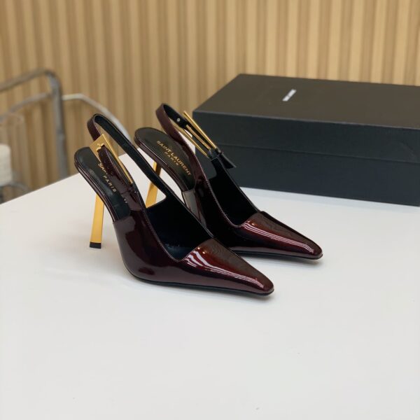 High Heel Sandals ( بكعب عالٍ صندل)