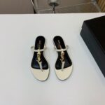 Flat Slippers (شبشب مسطح)