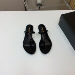 Flat Slippers (شبشب مسطح)