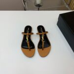 Flat Slippers (شبشب مسطح)
