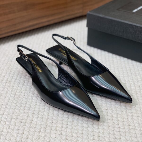 Slingback Pump (حذاء بامب بسير خلفي)