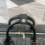 Small Jumbo Duffle Bag (حقيبة سفر صغيرة بشعار جامبو) - Image 2