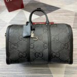 Small Jumbo Duffle Bag (حقيبة سفر صغيرة بشعار جامبو)