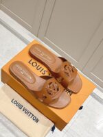 LV Flat Mule ( حذاء الوي فلات ميول ) - Image 4