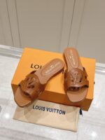 LV Flat Mule ( حذاء الوي فلات ميول )