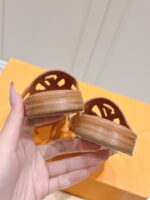 LV Flat Mule ( حذاء الوي فلات ميول ) - Image 8