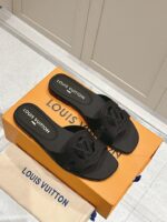 LV Flat Mule ( حذاء الوي فلات ميول ) - Image 2