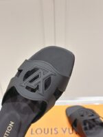 LV Flat Mule ( حذاء الوي فلات ميول ) - Image 6