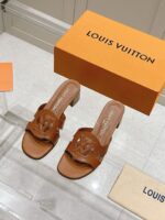 LV Flat Mule ( حذاء الوي فلات ميول )