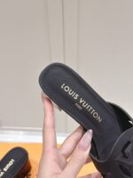 LV Flat Mule ( حذاء الوي فلات ميول ) - Image 5