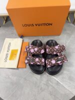 LV Flat Sandal ( حذاء “لوي صندل)