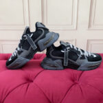 Luxury Sneakers سنيكرز   رفاهية