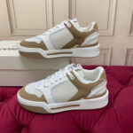 Luxury Sneakers  رفاهية  سنيكرز