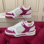 Luxury Sneakers  (رفاهية  سنيكرز)