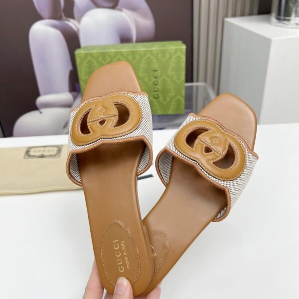 G Slide Sandal (صندل سلايد G)